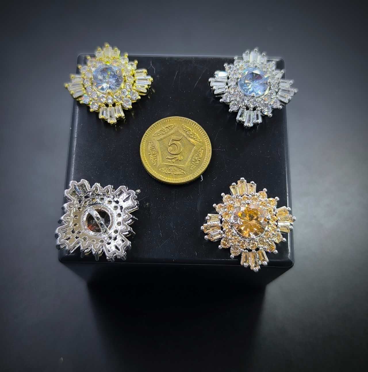 Metal Crystal Button - B05