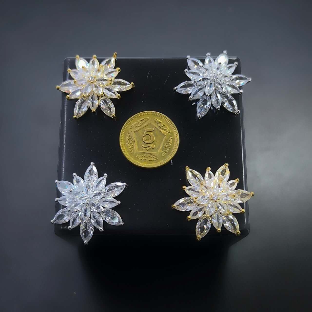 Metal Crystal Button - B04