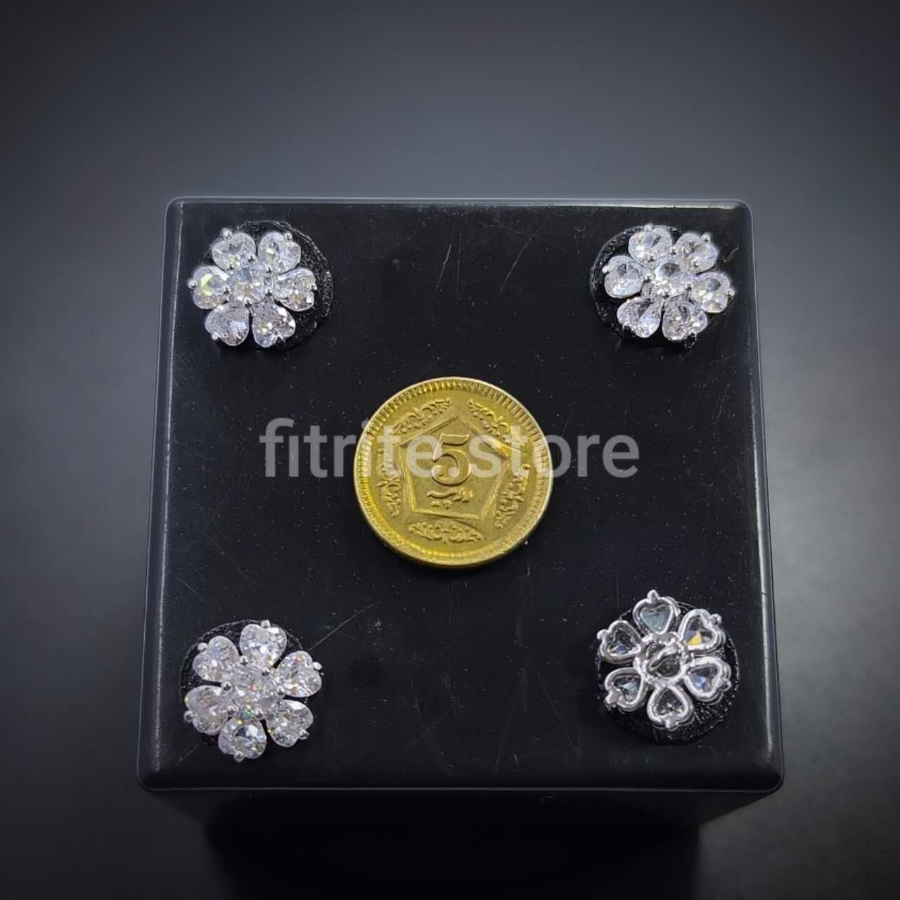 Metal Crystal Button - B09