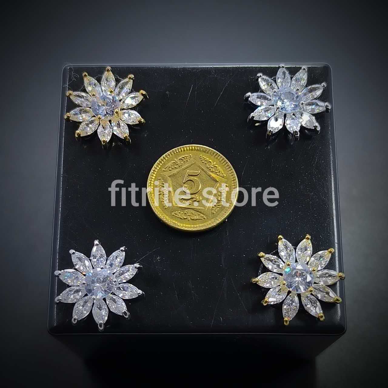 Metal Crystal Button - B10