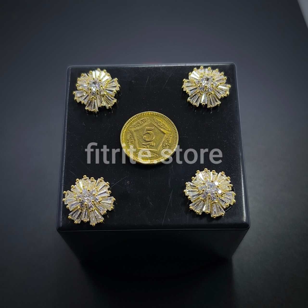 Metal Crystal Button - B12