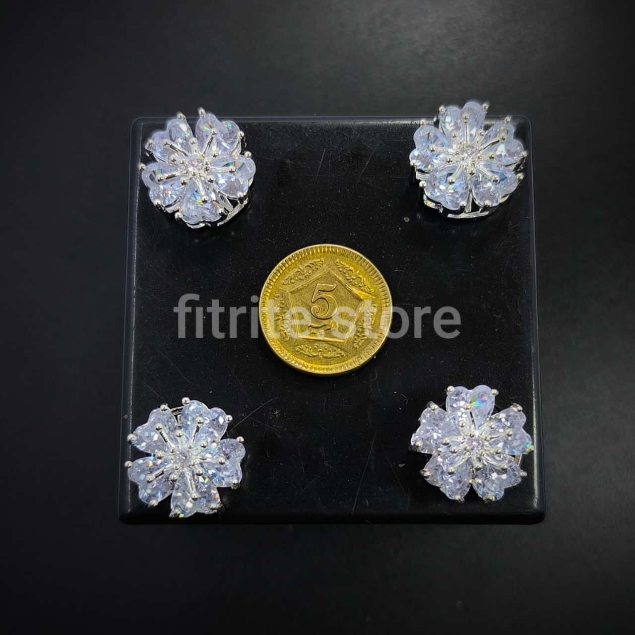 Metal Crystal Button - B15