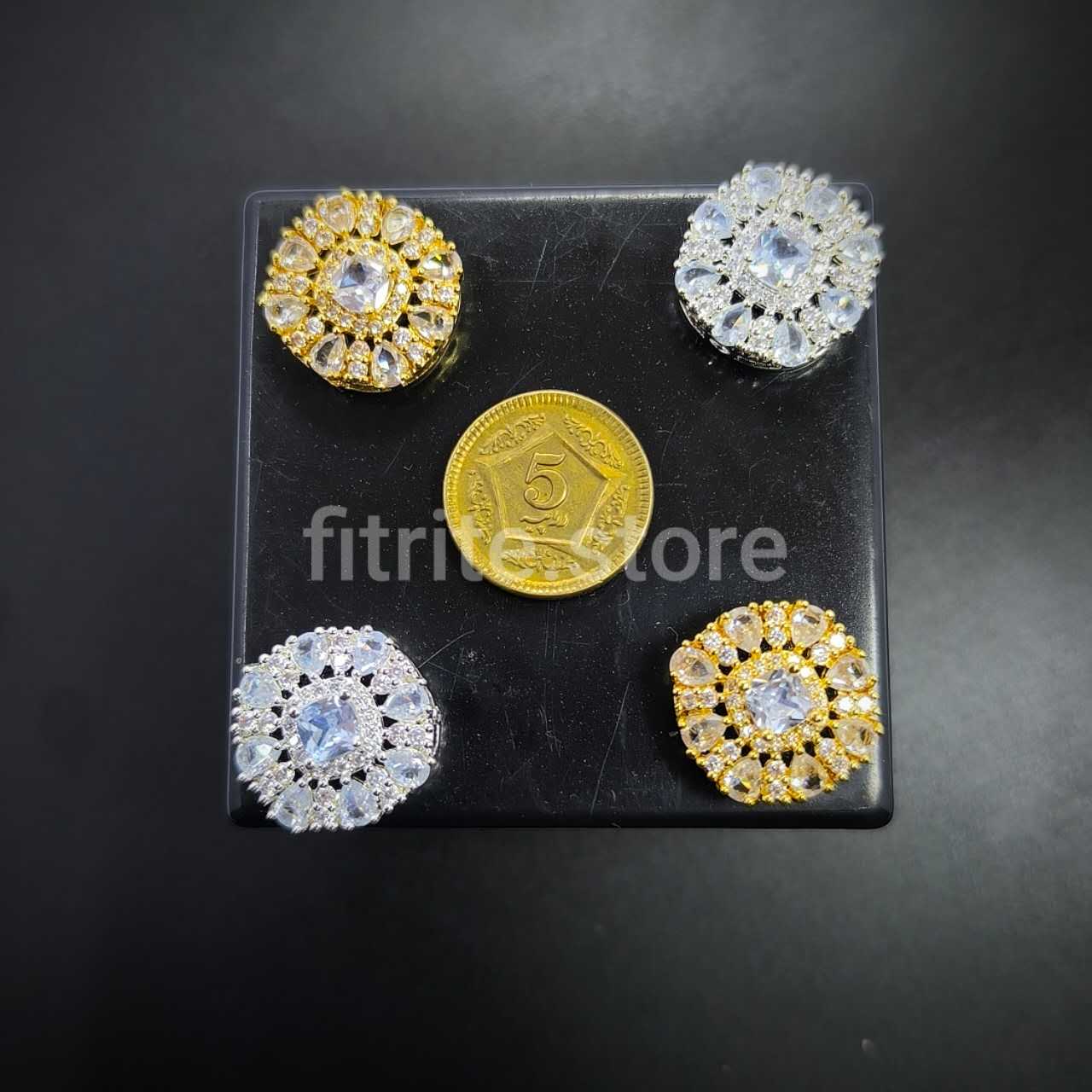 Metal Crystal Button - B17